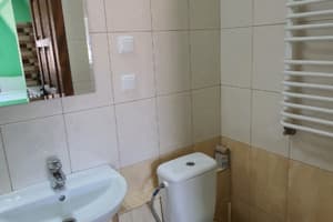 Отель Luxor Inn & Suites. Улучшенный трехместный номер с раздельными кроватями и кухней с микроволновой печью. 7