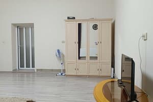 в центре по ул.Украинская 53 2